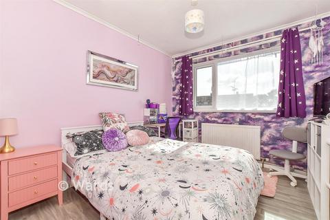 3 bedroom end of terrace house for sale, Arcon Road, Ashford, Kent