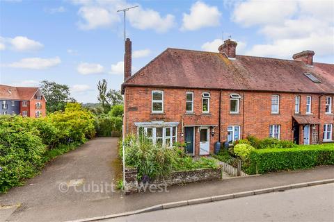 3 bedroom end of terrace house for sale, Ford Road, Arundel BN18