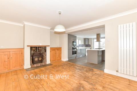 3 bedroom end of terrace house for sale, Ford Road, Arundel BN18