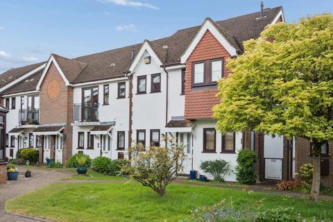 2 bedroom flat for sale, Giles Gate, Great Missenden HP16