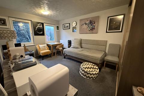 1 bedroom flat for sale, Quaker Lane, Darlington