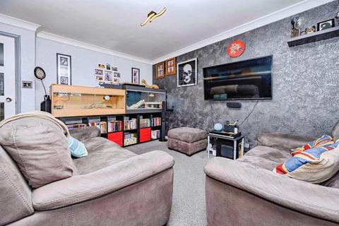 5 bedroom terraced house for sale, Caernarvon Close, Hemel Hempstead