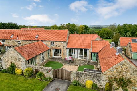 3 bedroom barn conversion for sale, Town Farm Close, Winston