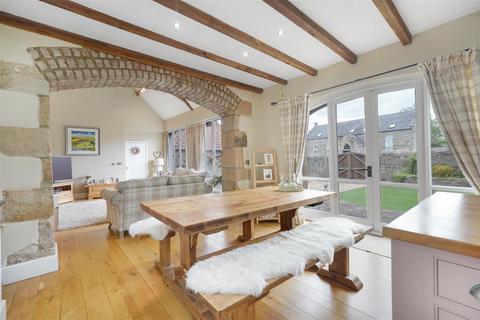 3 bedroom barn conversion for sale, Town Farm Close, Winston