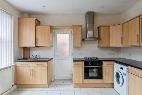 2 bedroom end of terrace house for sale, Phillip Street, Chester