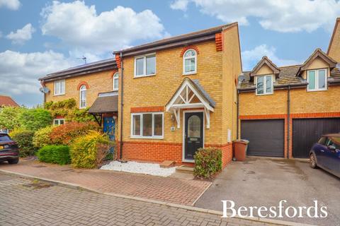 Rosewood Close, South Ockendon, RM15