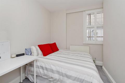 2 bedroom flat for sale, Lytton Grove, Putney