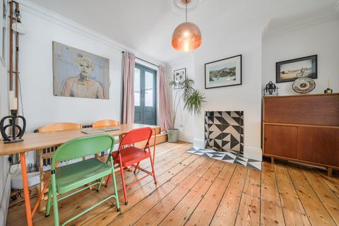 2 bedroom terraced house for sale, Leghorn Road, Plumstead