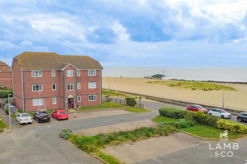2 bedroom flat for sale, Selsey Avenue, Clacton-On-Sea CO15