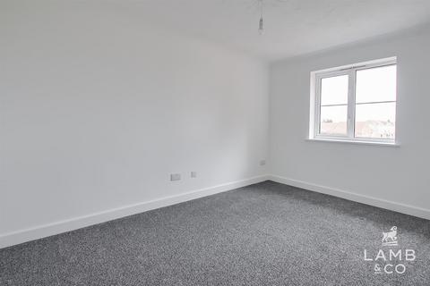 2 bedroom flat for sale, Selsey Avenue, Clacton-On-Sea CO15
