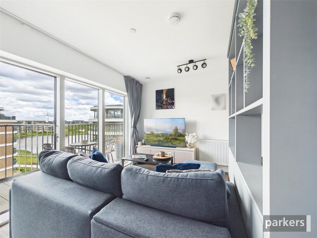 Apartment in Reading, Southcote - View 4