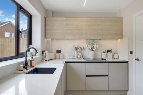 3 bedroom semi-detached house for sale, Newton Road, Nottingham NG4