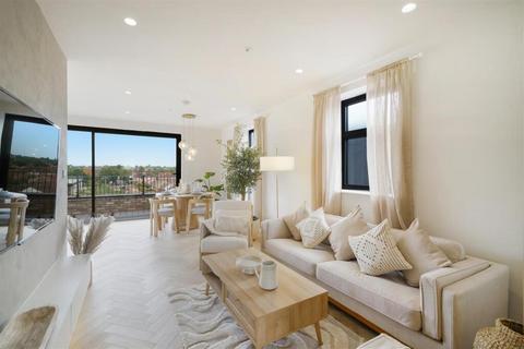 2 bedroom flat for sale, Pristine House, HA0