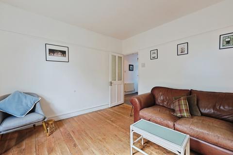 2 bedroom flat for sale, Union Grove, Clapham, London, SW8
