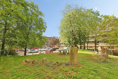 2 bedroom flat for sale, Union Grove, Clapham, London, SW8