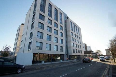 Studio to rent, Frederick Road, Salford M6
