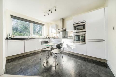 2 bedroom flat for sale, Gordon Avenue, Stanmore