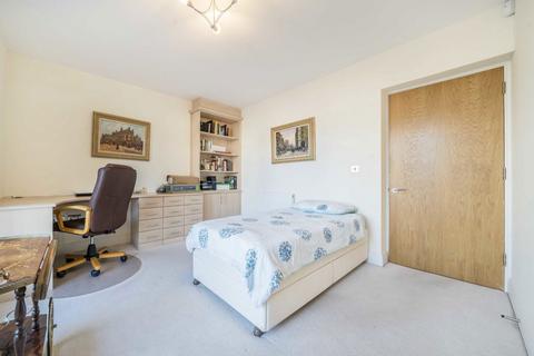 2 bedroom flat for sale, Gordon Avenue, Stanmore