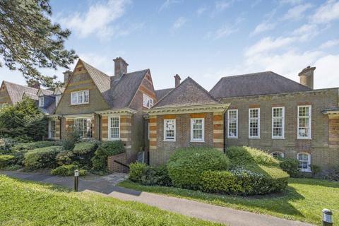 Cottage Close, Harrow