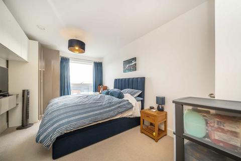 2 bedroom flat for sale, Lyon Road, Harrow