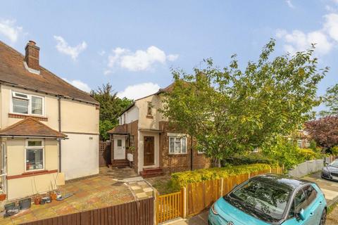 Alexandra Close, South Harrow