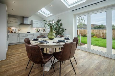4 bedroom detached house for sale, Waters Edge, Preston On The Hill, WA4