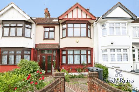 Middleton Gardens, Ilford IG2