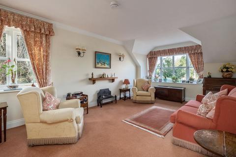 2 bedroom flat for sale, Shirleys Drive, Prestbury, SK10