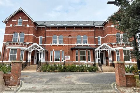 undefined, Highfield Avenue, Sale, M33