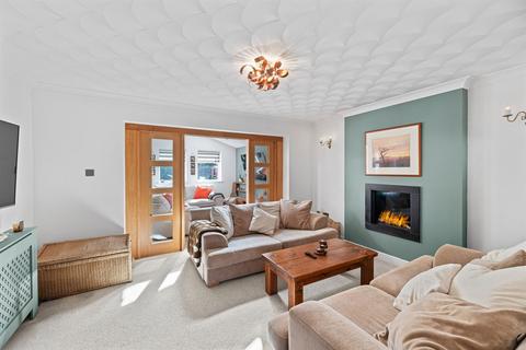 3 bedroom detached house for sale, Waterside Drive, Frodsham, WA6