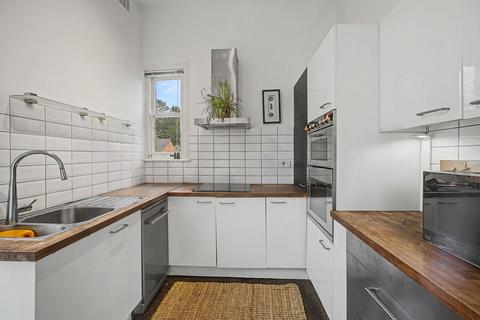 2 bedroom apartment for sale, Heald Road, Altrincham WA14