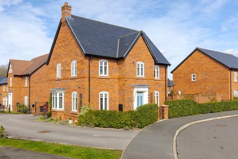 4 bedroom detached house for sale, Tiverton Way, Tarporley, CW6