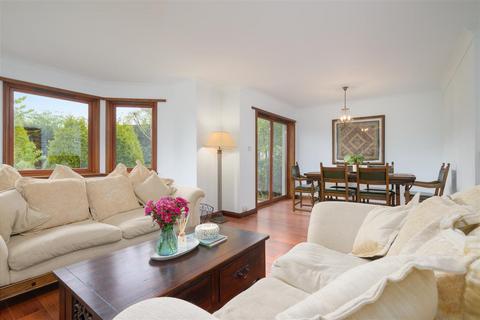 4 bedroom detached house for sale, David Douglas Avenue, Scone, Perth
