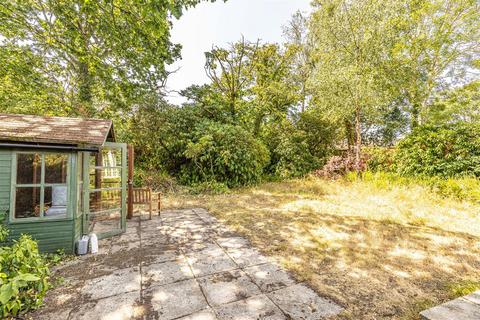 4 bedroom detached house for sale, Woodhayes Avenue, Christchurch