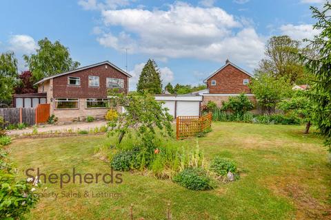 4 bedroom detached house for sale, Ducketts Mead, Roydon CM19
