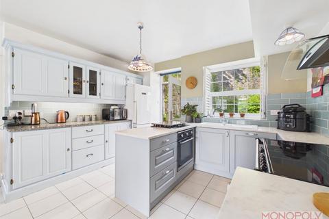 4 bedroom cottage for sale, Allt Y Pentref, Gwynfryn, Wrexham