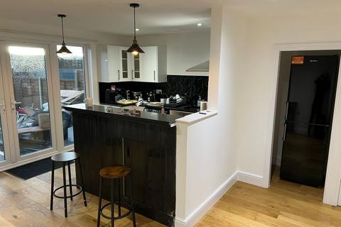 1 bedroom house to rent, Viney Bank, Croydon CR0