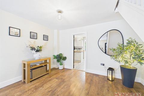 4 bedroom semi-detached house for sale, Alyn Close, Pandy, Wrexham