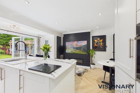 5 bedroom detached house for sale, 22 Severn Drive, Burntwood