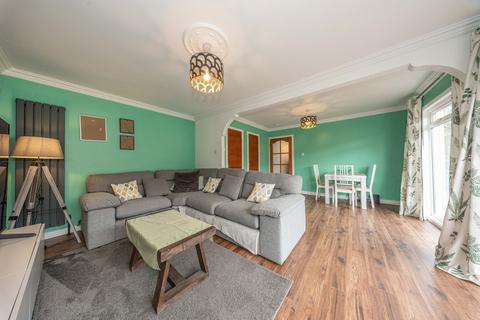 4 bedroom semi-detached house for sale, Carlyle Court, Livingston EH54