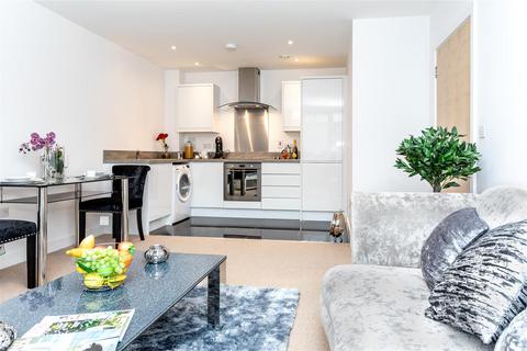 1 bedroom flat to rent, at Pure Resi, 6 Mead House, Cantelupe Road RH19