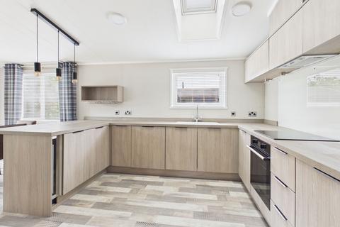 3 bedroom lodge for sale, Northrepps Road, Cromer, NR27