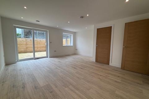 3 bedroom terraced house to rent, Terras Road, St. Austell, PL26