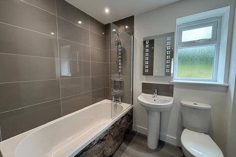 3 bedroom terraced house to rent, Terras Road, St. Austell, PL26