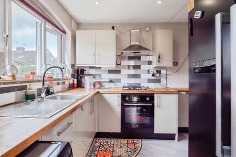 3 bedroom semi-detached house for sale, Dartford Road, LEICESTER