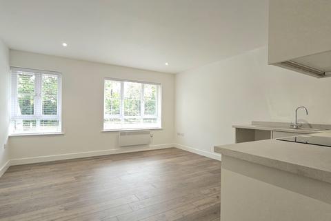 1 bedroom maisonette for sale, Windsor Road, Chobham, Woking, Surrey, GU24