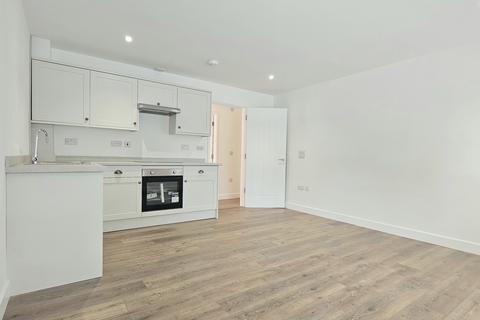 1 bedroom maisonette for sale, Windsor Road, Chobham, Woking, Surrey, GU24