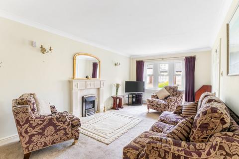 2 bedroom retirement property for sale, High House Mews, Addingham, Ilkley, West Yorkshire, LS29