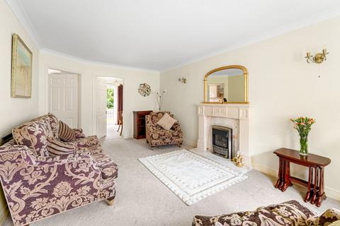2 bedroom retirement property for sale, High House Mews, Addingham, Ilkley, West Yorkshire, LS29