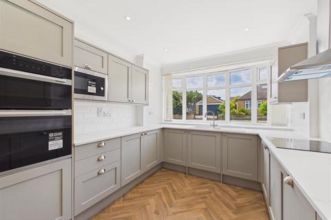 3 bedroom detached bungalow for sale, The Lunds, Kirk Ella